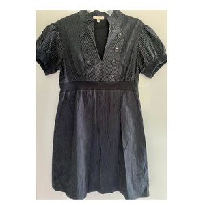 Adorable dress!